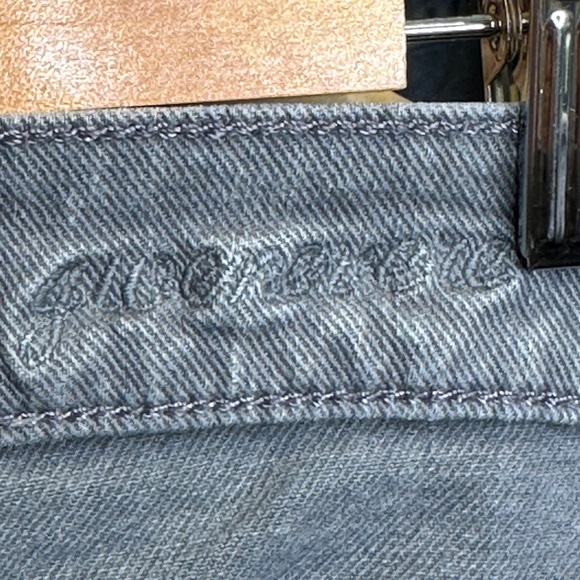 7 For All Mankind | Gwenevere Mid to Low Rise Grey Wash Skinny Jeans - Picture 8 of 12